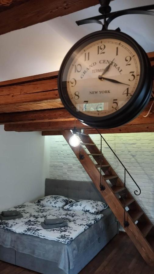 Apartman Albreit 2 야히모프 외부 사진